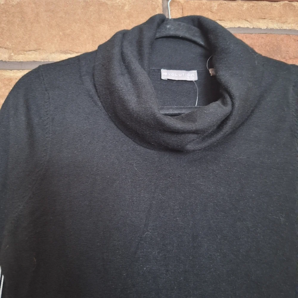 Evolution by Cyrus Jamarion Cowl Neck Elbow Patch Tunic Pullover Small NWT